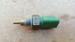 Aprilia scarabeo light 125 - 500 i.e vízhőfok gomba - kép 3