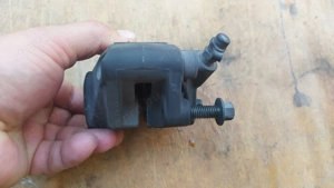 Aprilia scarabeo light 125 - 200 hátsó féknyereg - kép 2