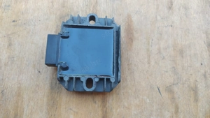 Aprilia scarabeo light 125 - 200 feszültségszabályzó - kép 5