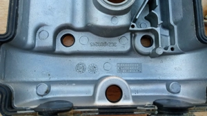 Aprilia scarabeo light 125 - 200 szelepfedél - kép 5