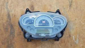 Aprilia scarabeo light 125 - 200 km óra 34648 km - kép 9