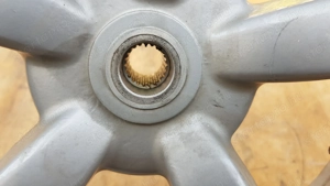 Aprilia scarabeo light 125 - 200 hátsó kerék - kép 8