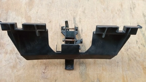 Kymco People S 125 - 200 első idomtartó konzol - kép 4