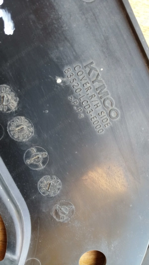 Kymco People S 50 - 200 oldalidomra műanyag jobbos - kép 2