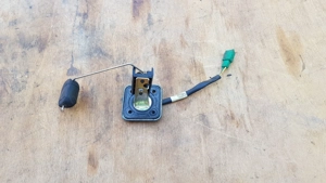 Kymco People S 125 -200 üzemanyag szintjelző - kép 6