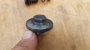 Kymco People S 125 - 200 olajleeresztő csavar - kép 3