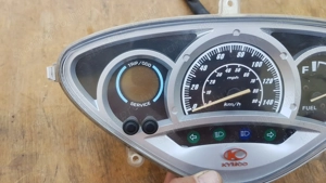 Kymco People S 125 - 200 km óra - kép 6