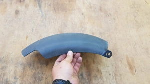 Kymco People S 125 - 200 hátsó kerék feletti idom - kép 4