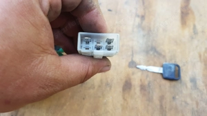 Kymco People S 125 - 200 gyújtáskapcsoló - kép 2