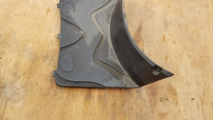 Kymco People S 125 - 200 akkumulátor fedél - kép 3