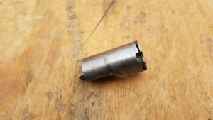 Aprilia Scarabeo Light 400 - 500 kormányzár - kép 4