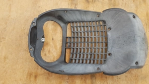 Aprilia Scarabeo Light 400 - 500 hűtő elötti idom - kép 3