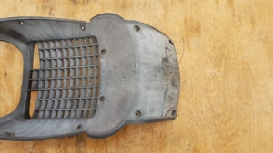 Aprilia Scarabeo Light 400 - 500 hűtő elötti idom - kép 2