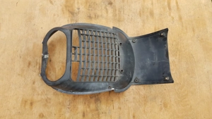 Aprilia Scarabeo Light 400 - 500 hűtő elötti idom - kép 4