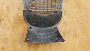 Aprilia Scarabeo Light 400 - 500 hűtő elötti idom - kép 5