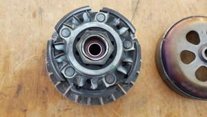 Piaggio Xevo 400 i.e kuplung  5  pofás - kép 9