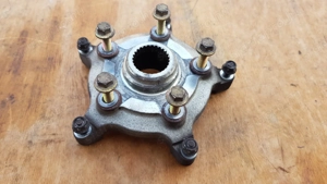 Aprilia Scarabeo Light 400 - 500 hátsó kerékagy - kép 3