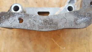 Aprilia Scarabeo Light 400 - 500 hátsó féknyereg tartó konzol - kép 4