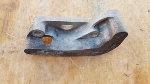 Aprilia Scarabeo Light 400 - 500 hátsó féknyereg tartó konzol - kép 5