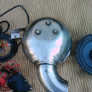 Kipufogó hanggenerátor kufatec Maxhaust 