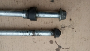 Yamaha Majesty DX 250 első keréktengely - kép 3