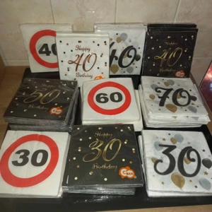 Üzletbezárás miatt 110 csomag party papír szalvéta eladó, ÚJ! - kép 2