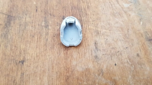 Kymco Agility 125 - 200 csavart takaró műanyag első idomra - kép 2