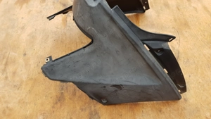 Kymco Agility 125 - 200 ülés alatti burkolat - kép 3