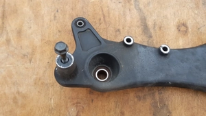 Kymco Agility 125 - 200 hátsó lengőkar - kép 2