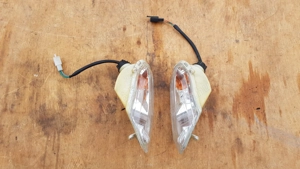 Kymco Agility 125 - 200 első irányjelző pár - kép 5