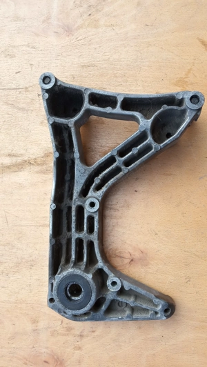 Honda Foresight 250 hátsó lengőkar - kép 4