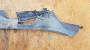 Honda Foresight 250 taposó alatti idom balos - kép 4