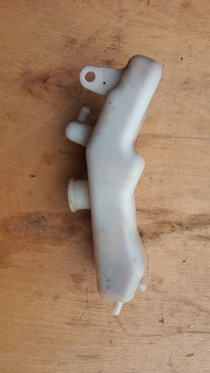 Honda Foresight 250 kiegyenlítő tartály - kép 4