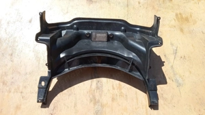 Piaggio Xevo 125 - 400 sisaktartó felső - kép 3