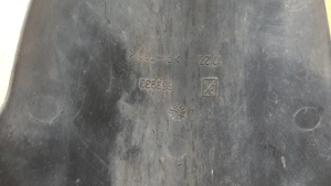 Piaggio Xevo 125 - 400 első kerék feletti műanyag - kép 6