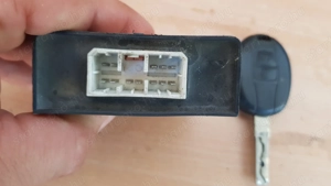 Piaggio Xevo 400 csomagtartó nyitó elektronika - kép 2