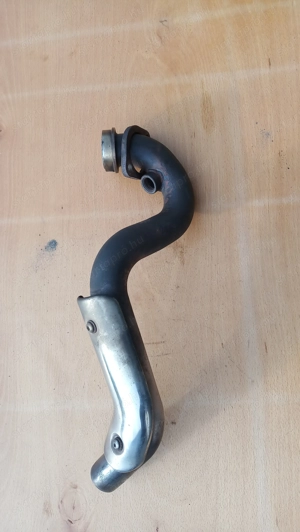 Piaggio Xevo 400 kipufogó könyök leömlő