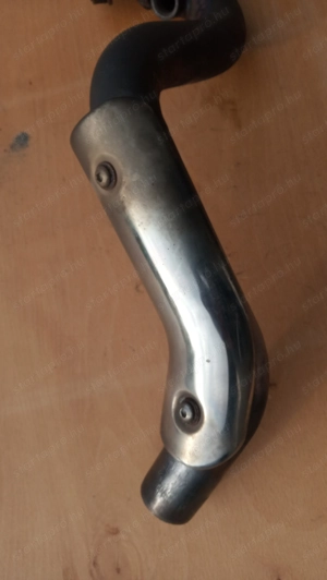 Piaggio Xevo 400 kipufogó könyök leömlő - kép 2