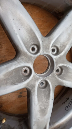 Piaggio Xevo 400 hátsó felni - kép 2