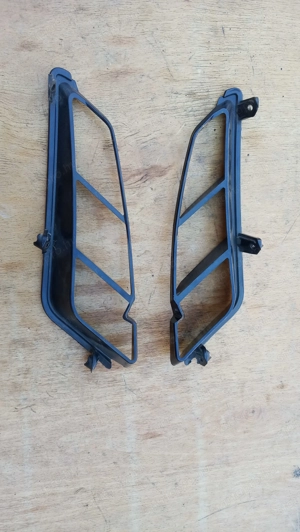 Malaguti Centro 125 - 160 műanyag pár - kép 5