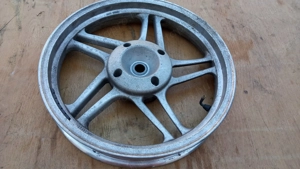 Malaguti Centro 125 - 160 hátsó felni - kép 8