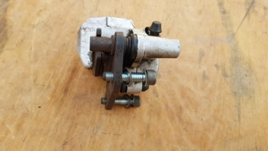 Malaguti Centro 125 - 160 első féknyereg - kép 3