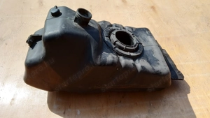 Piaggio Beverly 400 - 500 üzemanyag tank - kép 2