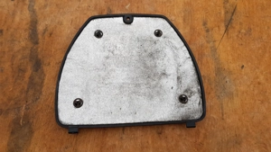 Piaggio Beverly 500 szervízfedél sisaktartóba - kép 4