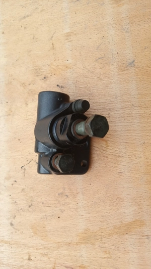 Piaggio Beverly 400 - 500 fékszelep - kép 5