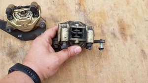 Piaggio Beverly 500 első féknyereg pár - kép 2