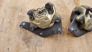 Piaggio Beverly 500 első féknyereg pár - kép 6