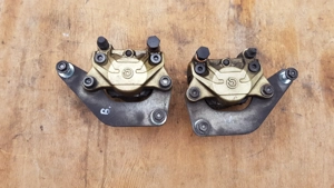 Piaggio Beverly 500 első féknyereg pár - kép 9