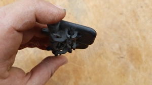 Piaggio Beverly 500 nyitó fül pár - kép 2