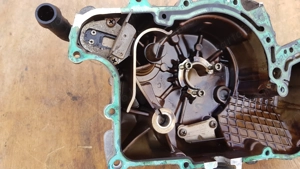 Piaggio Beverly 500 gyújtásfedél vízpumpával - kép 7